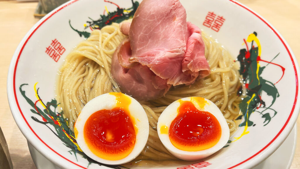 金龍の鰹昆布水つけ麺の麺