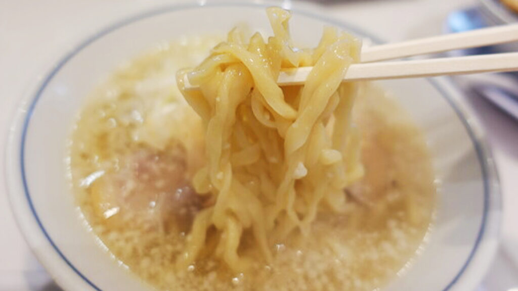 塩ラーメン らーめん鱗 茨木店 画像